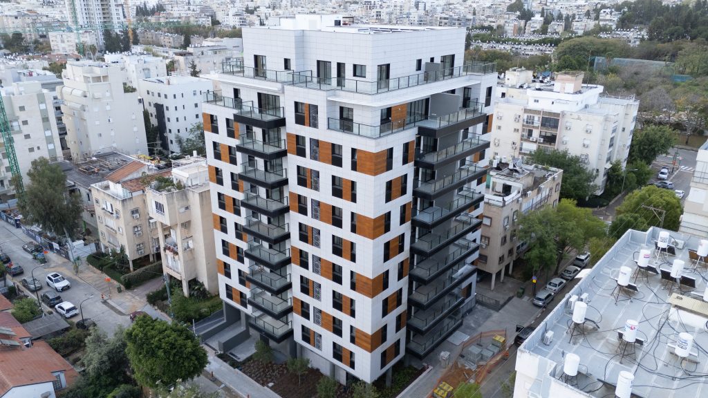 מ"ג 11-13 פתח תקווה
